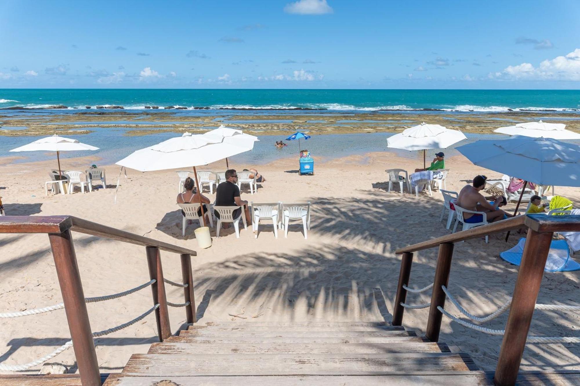 Marulhos Suites Resort Muro Alto Beira Mar Por Brevelar Порту-ді-Галіняс Екстер'єр фото